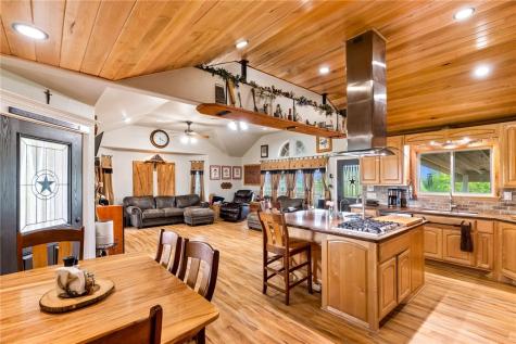318 County Road 3032 Orange Grove TX 78372