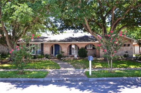 304 Poesta Drive Portland TX 78374