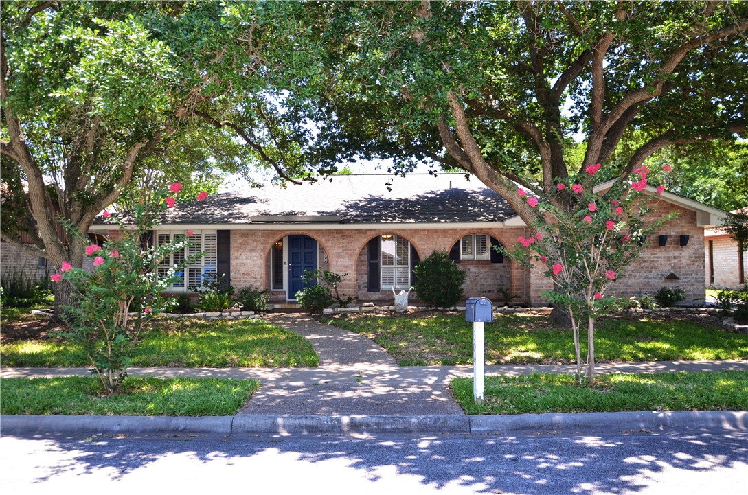304 Poesta Drive Portland TX 78374
