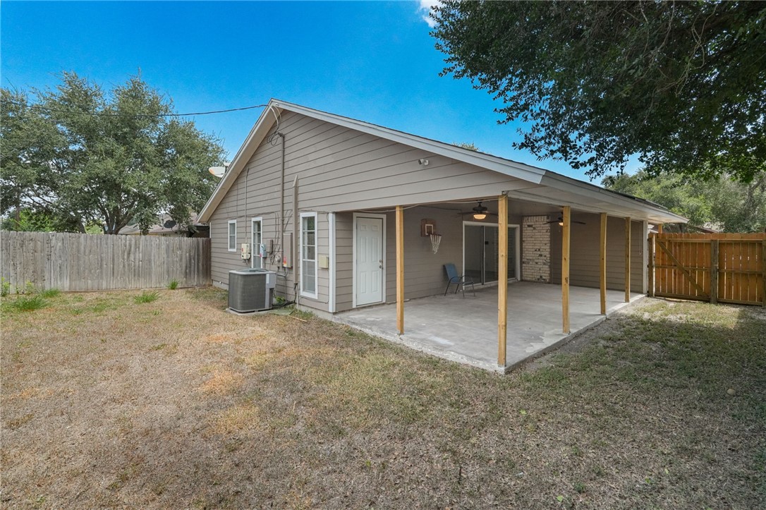 4217 Big Cyprus Corpus Christi TX 78410