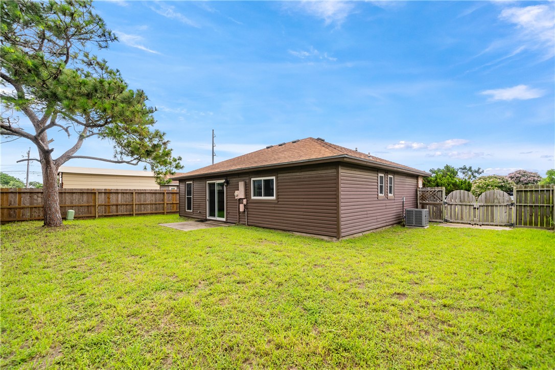 2309 Manitoba Drive Corpus Christi TX 78418