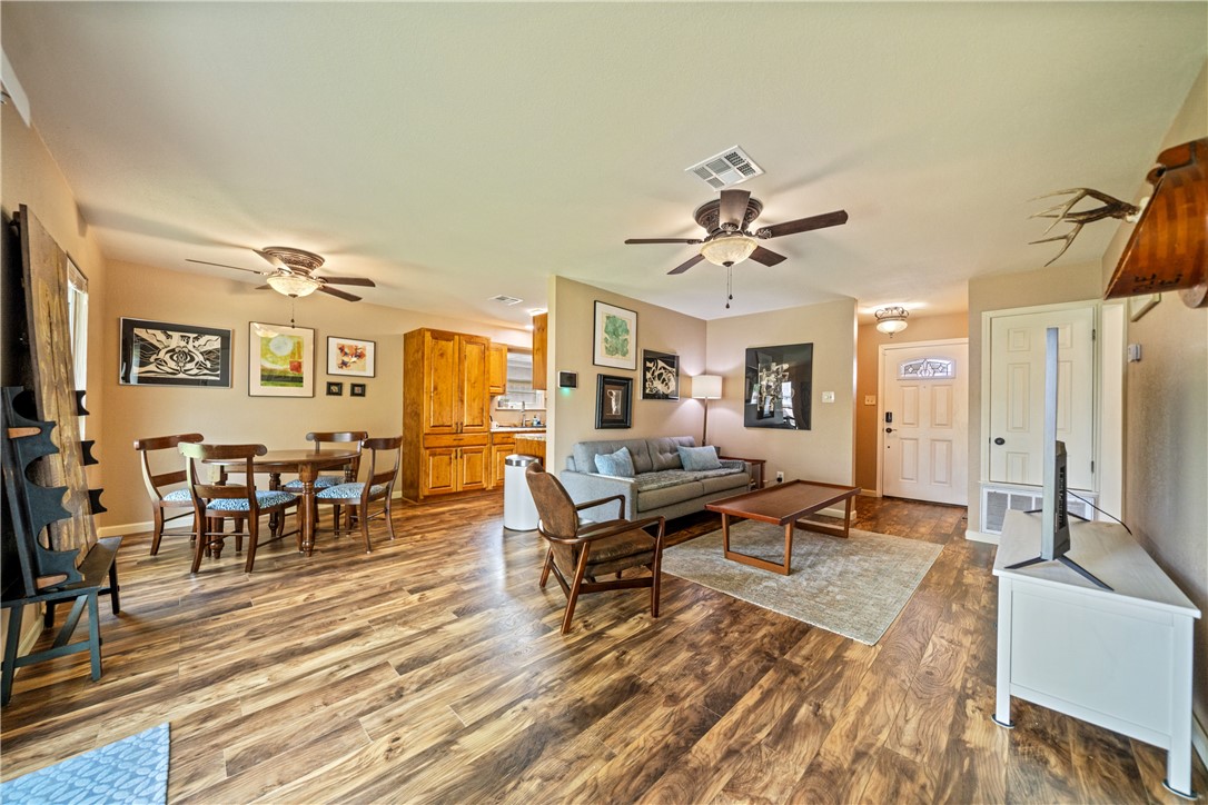2309 Manitoba Drive Corpus Christi TX 78418