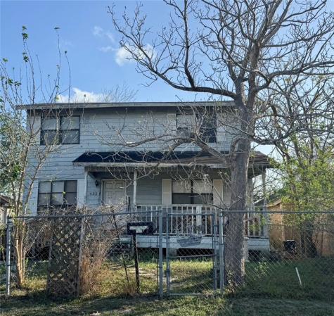 432 W Avenue D Robstown TX 78380