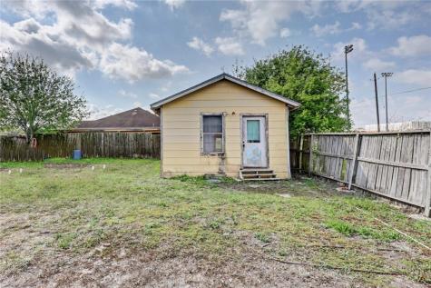 1109 Green Field Drive Corpus Christi TX 78405