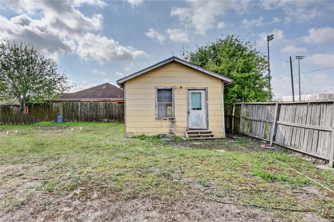 1109 Green Field Drive Corpus Christi TX 78405