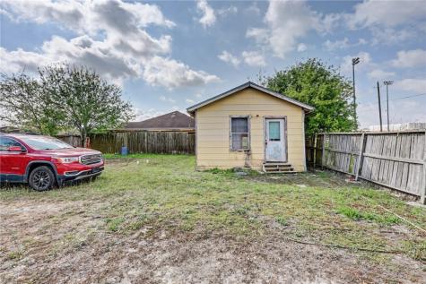 1109 Green Field Drive Corpus Christi TX 78405