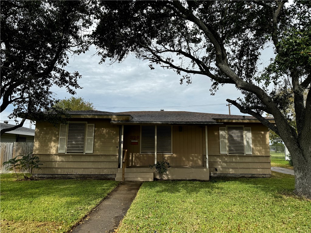 326 Aberdeen Avenue Corpus Christi TX 78412