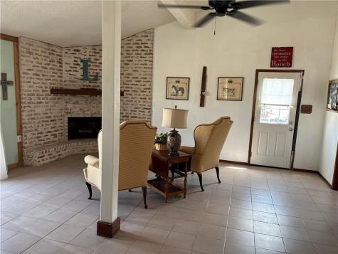1260 W County Road 303 Orange Grove TX 78372