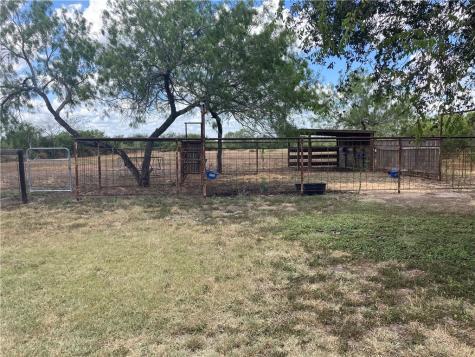 1260 W County Road 303 Orange Grove TX 78372