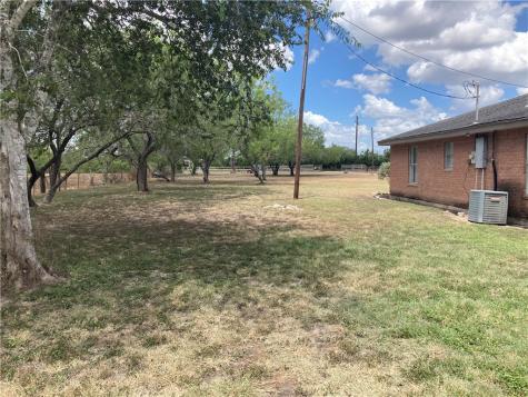 1260 W County Road 303 Orange Grove TX 78372