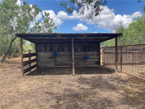 1260 W County Road 303 Orange Grove TX 78372