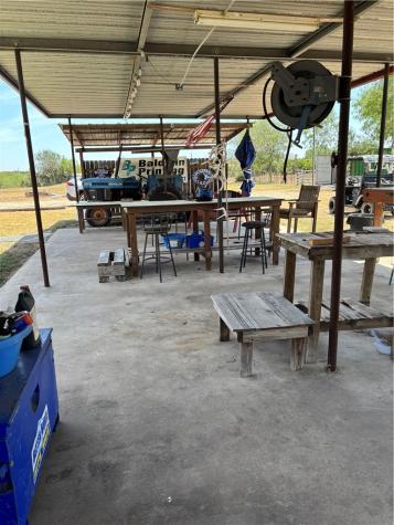 1260 W County Road 303 Orange Grove TX 78372