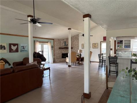 1260 W County Road 303 Orange Grove TX 78372