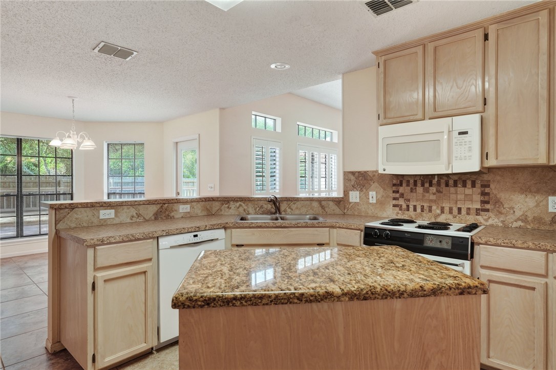 204 Highlands Drive Rockport TX 78382