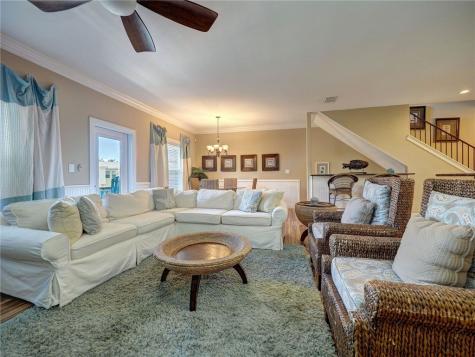 247 W Roberts Avenue 5 Port Aransas TX 78373