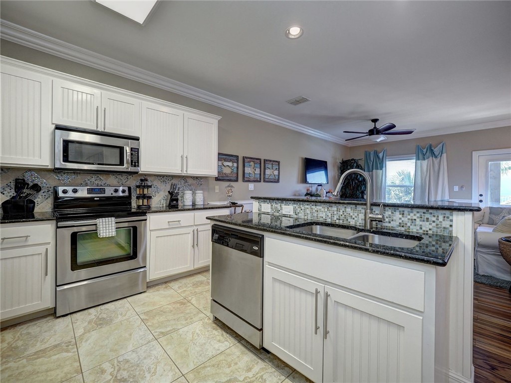 247 W Roberts Avenue 5 Port Aransas TX 78373