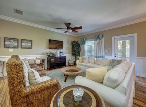 247 W Roberts Avenue 5 Port Aransas TX 78373