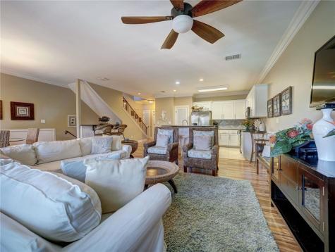 247 W Roberts Avenue 5 Port Aransas TX 78373
