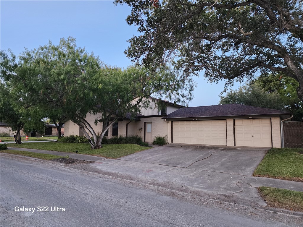 4201 Boros Dr No Corpus Christi TX 78413