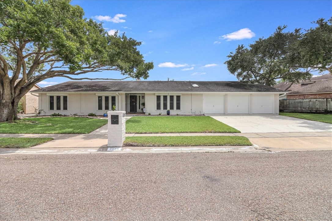 6098 Lost Creek Drive Corpus Christi TX 78413