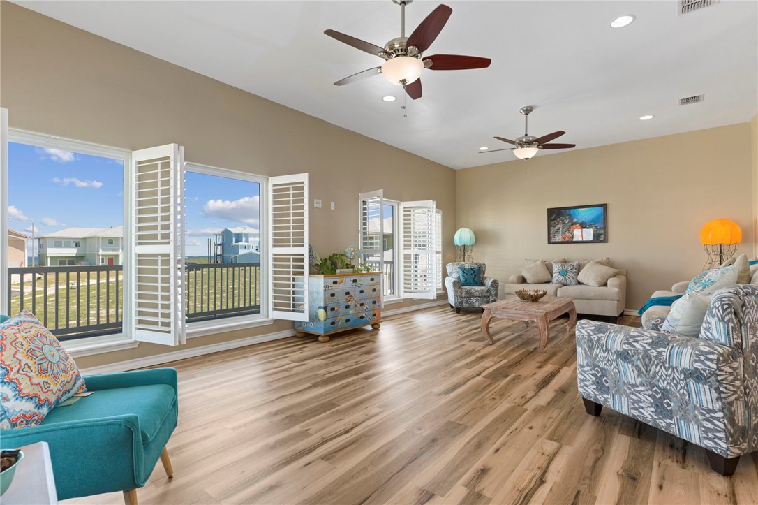 7557 Welkan Cove Port Aransas TX 78373