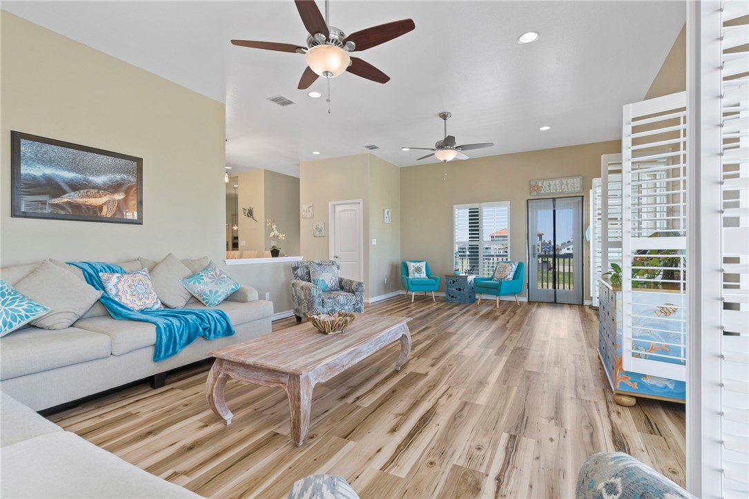 7557 Welkan Cove Port Aransas TX 78373