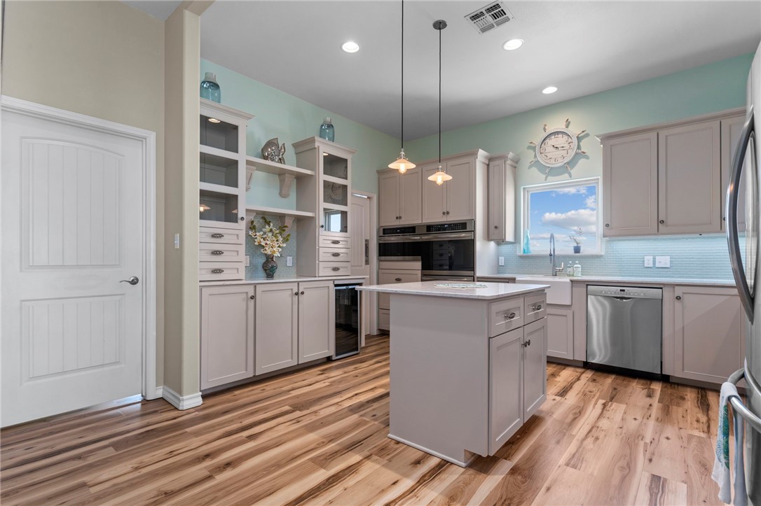 7557 Welkan Cove Port Aransas TX 78373