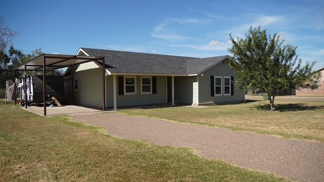 210 E Clayton Street Hebbronville TX 78361