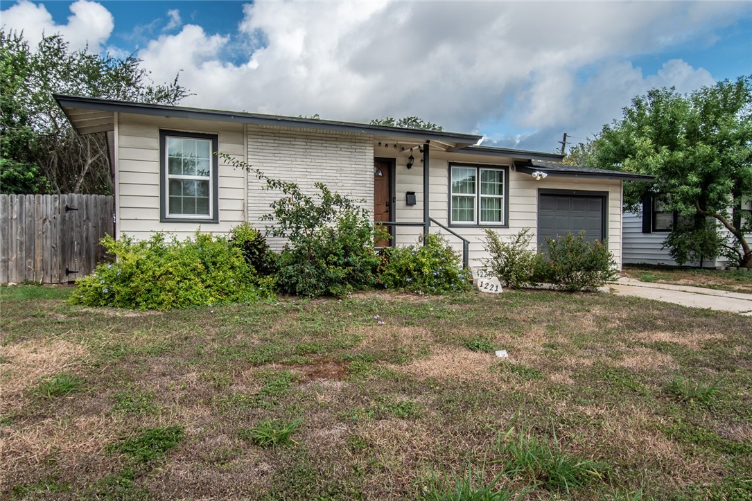 1221 Vance Drive Corpus Christi TX 78412