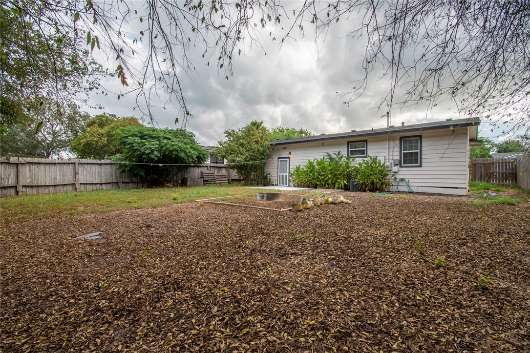 1221 Vance Drive Corpus Christi TX 78412