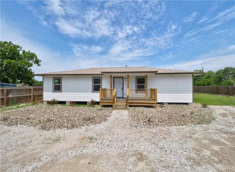 222 N 9th Street Aransas Pass TX 78336