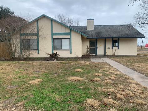 1517 Kenwood Drive Aransas Pass TX 78336
