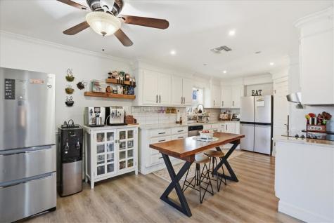 857 Cliff Drive Portland TX 78374