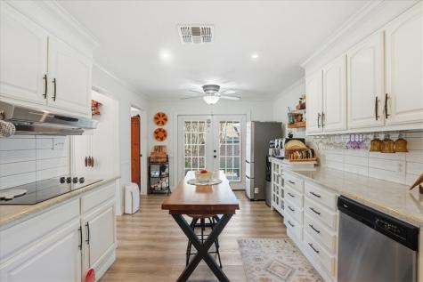857 Cliff Drive Portland TX 78374
