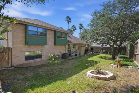 857 Cliff Drive Portland TX 78374