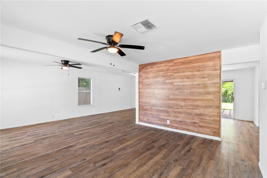 5702 Cain Drive Corpus Christi TX 78412