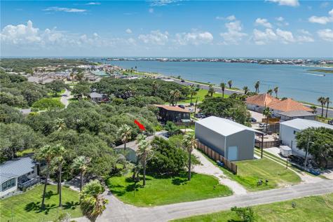 1604 Victoria Avenue Rockport TX 78382