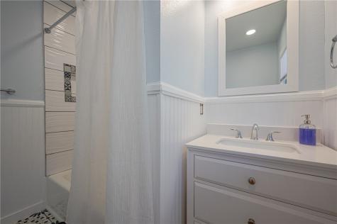 1604 Victoria Avenue Rockport TX 78382