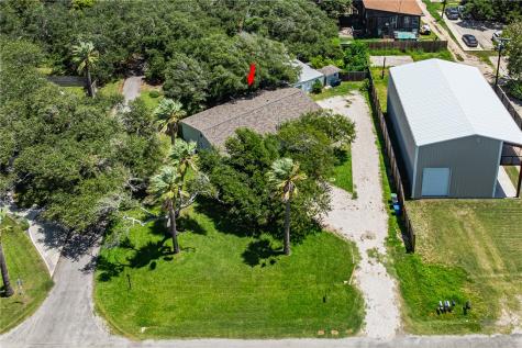 1604 Victoria Avenue Rockport TX 78382