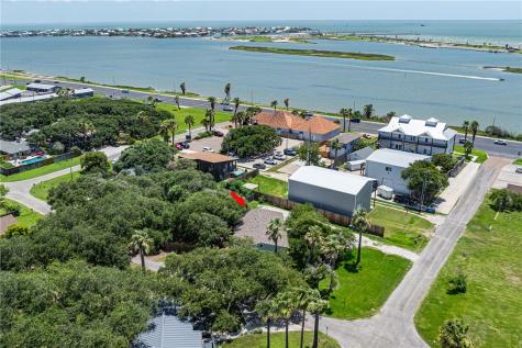 1604 Victoria Avenue Rockport TX 78382