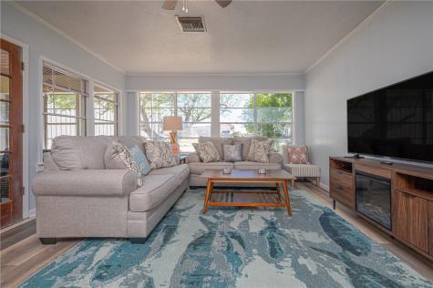 1604 Victoria Avenue Rockport TX 78382