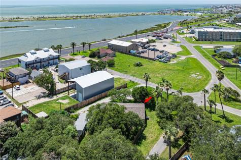 1604 Victoria Avenue Rockport TX 78382
