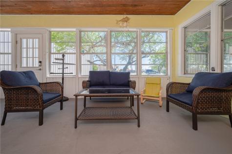 1604 Victoria Avenue Rockport TX 78382