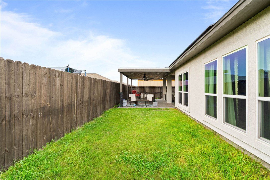 9521 Royal Oak Drive Corpus Christi TX 78410