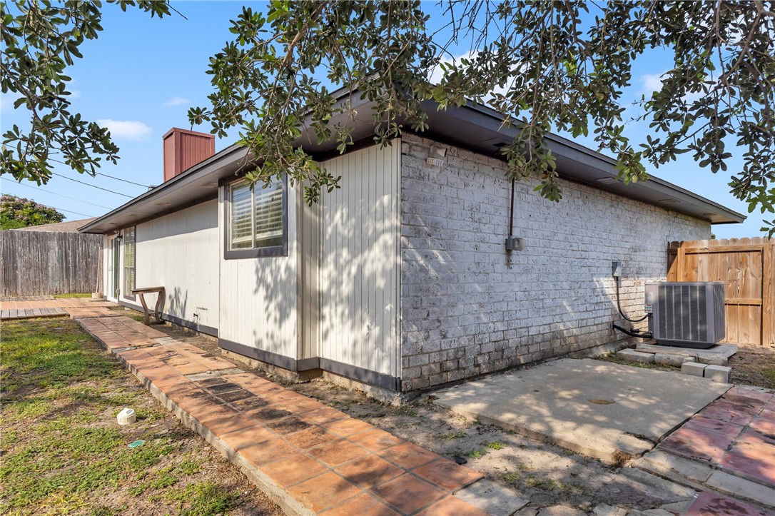 2837 Vancouver Drive Corpus Christi TX 78414