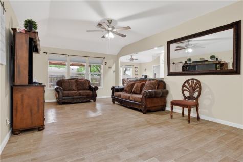 1630 Windy Oaks Drive Aransas Pass TX 78336