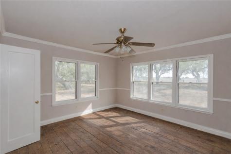 3867 Highway 59 George West TX 78022