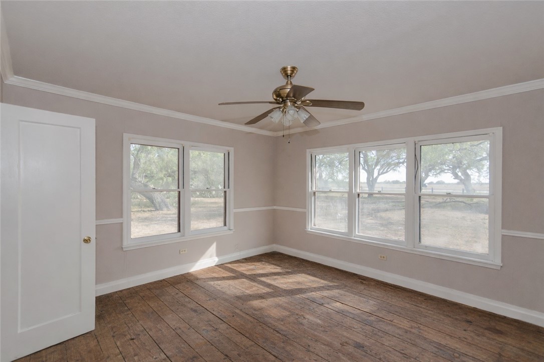 3867 Highway 59 George West TX 78022