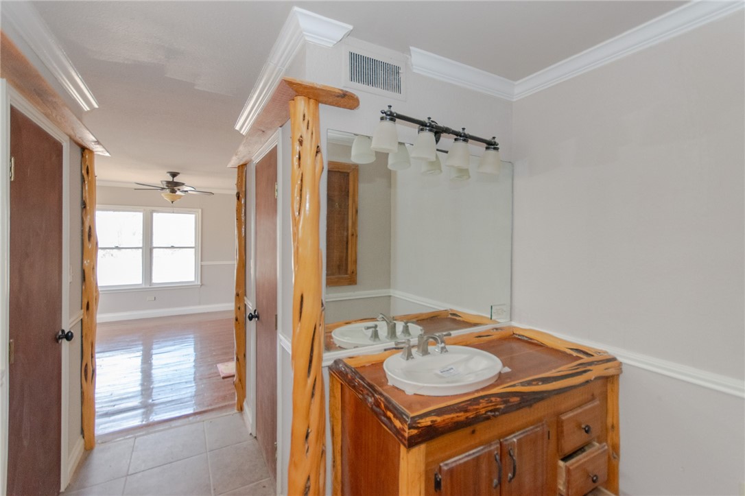 3867 Highway 59 George West TX 78022