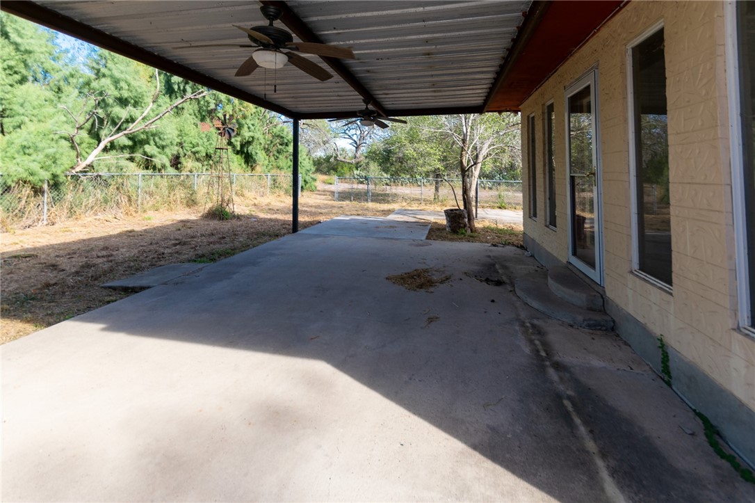 3867 Highway 59 George West TX 78022